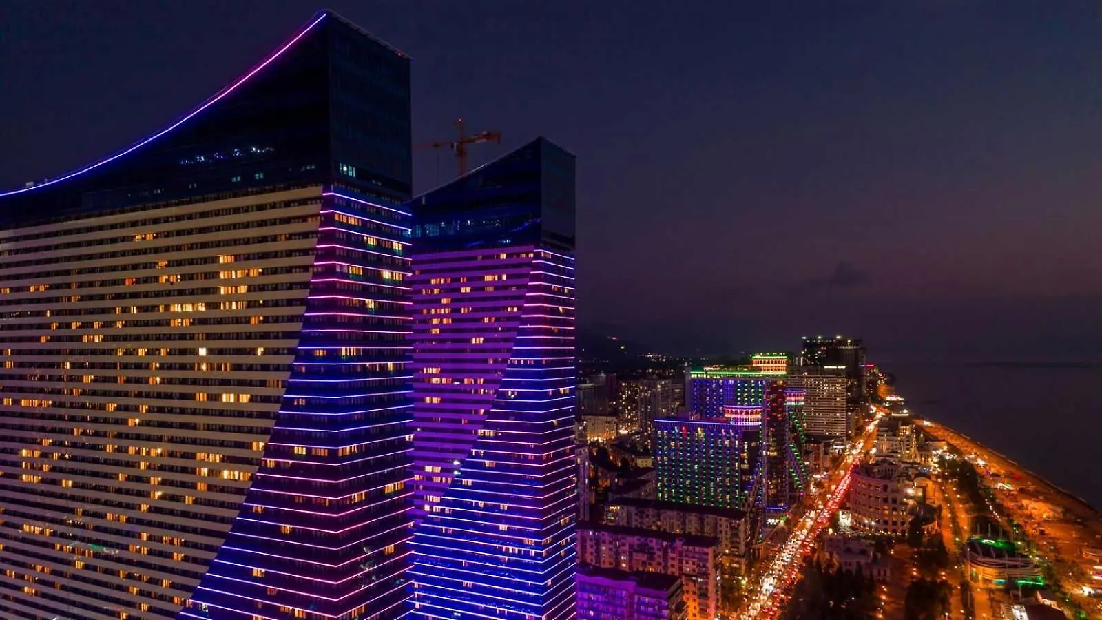 Beautiful Apartments Near The Sea - Orbi City N5 Batumi Hotel