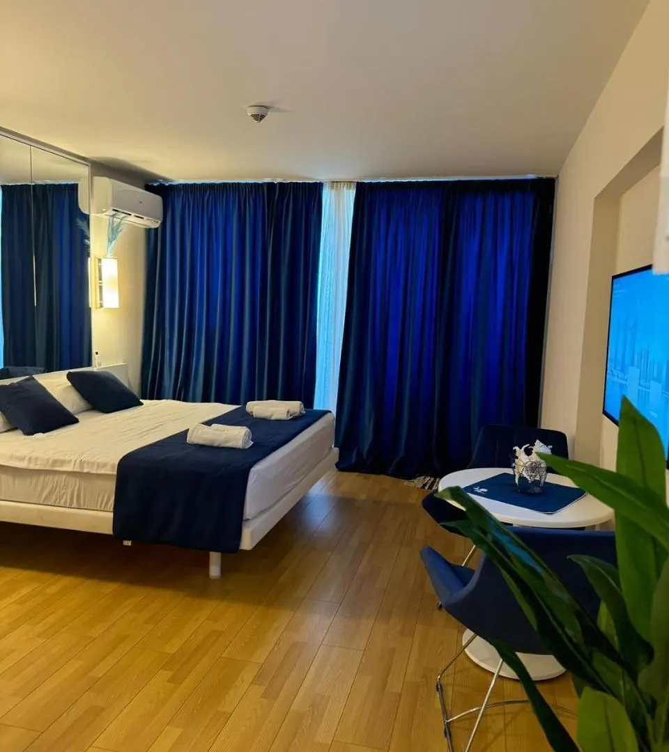 Hotel Beautiful Apartments Near The Sea - Orbi City N5 Batumi