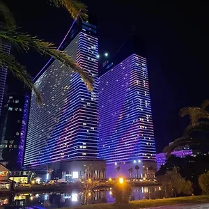 5* Отель Downtown Centre In Orbi In